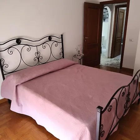 Apartment Ortensie Cinecitta Rome