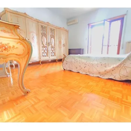 Appartamento Colosseum 118 *