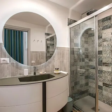 Apartament Tibi *