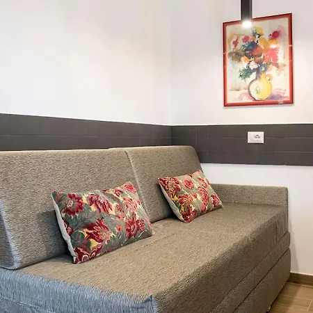 Apartament Tibi *