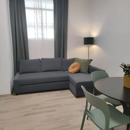 Nuovo San Giovanni! Apartment