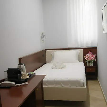 Esposizione Boutique Rome