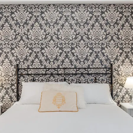 Glint House Rome