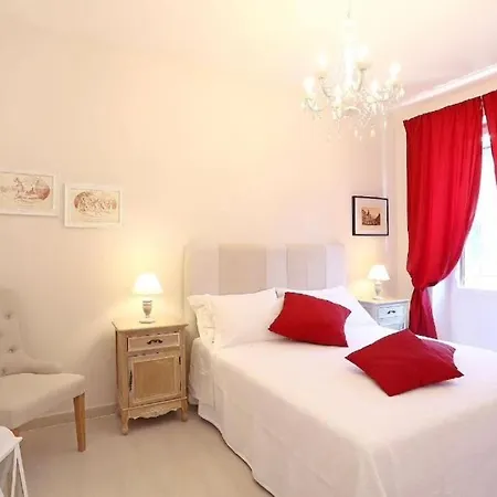 Bed & Breakfast Dimora Frattina Řím