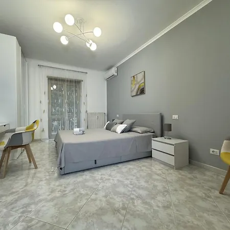 Fermi 80 Apartment