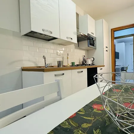Apartment Fermi 80 *