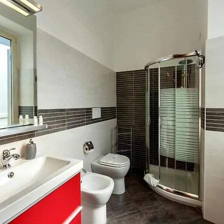 Miclad Colosseum Guest House Bed & Breakfast