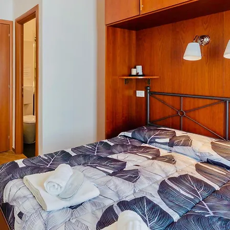 Miclad Colosseum Guest House 3* Rome