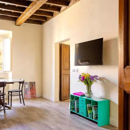 Trasteverehome - Giglio Piazza Farnese Rome
