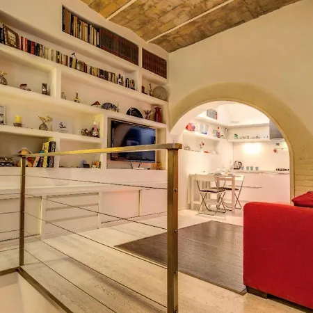 Romantic Navona Apartment