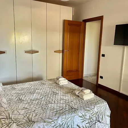 Apartment Eur Con Piscina Esterna Rome
