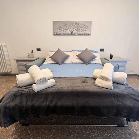 Apartment Romane