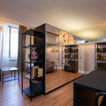 Colosseum Flat Dark Holiday home