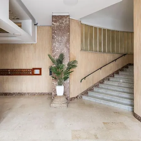 New And Beautiful House In The Heart Of * Rom