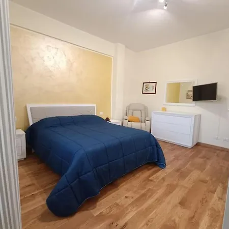 New And Beautiful House In The Heart Of * Rom