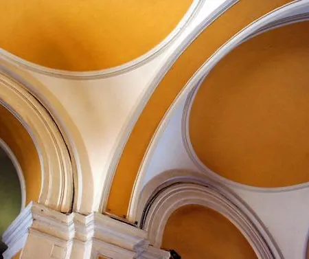 California Hotel Rom