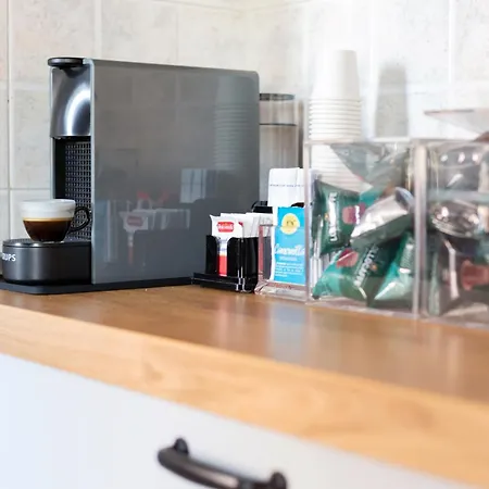 Stylish & Cozy - 5 Star Location- Balcony - View Holiday home Rome
