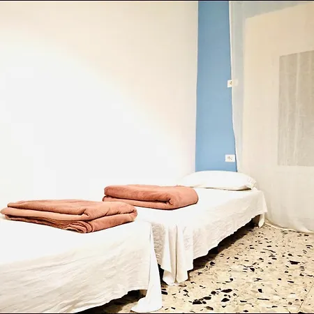 Hostel Baraka 24 *