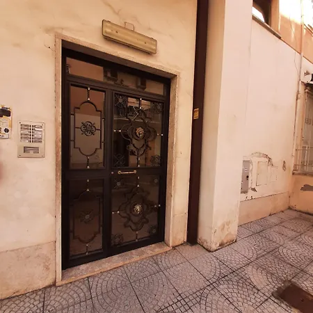 - Metro C Appartamento