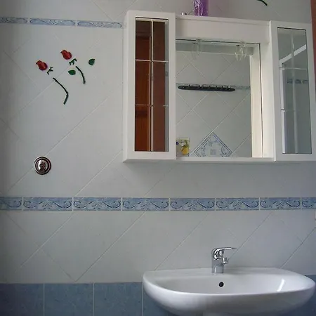 Re Testa Otel 3*
