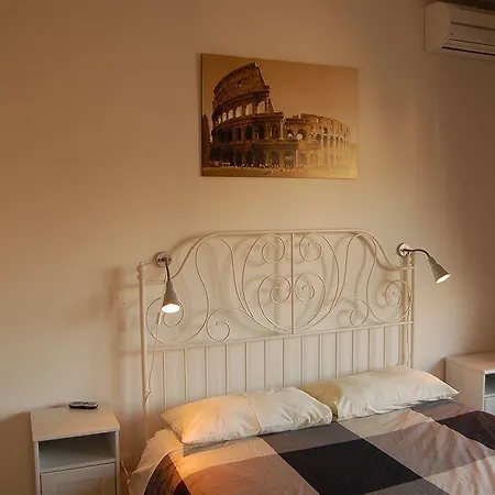 Gioia Romana Hotel 4*