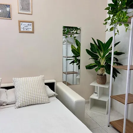 4 Stops To Colosseo - San Paolo House Holiday home Rome