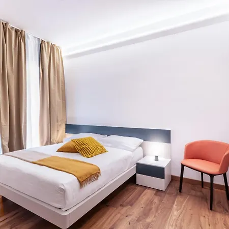 Apartment Joivy Cavour Luxury Rome