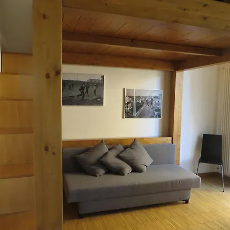 Robinie 78 Apartment