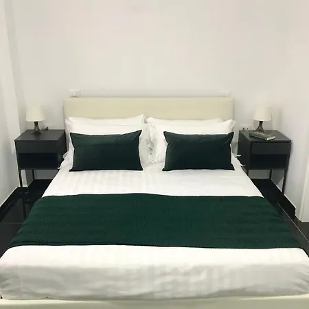De Lollis Aparthotel