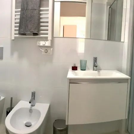 De Lollis Aparthotel 2*