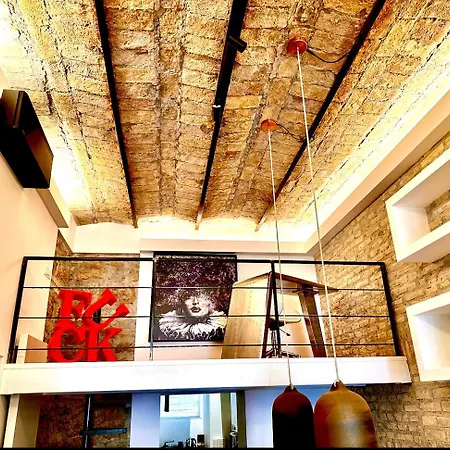 Buonarroti Art Home. Luxury And History At Appartamento Roma
