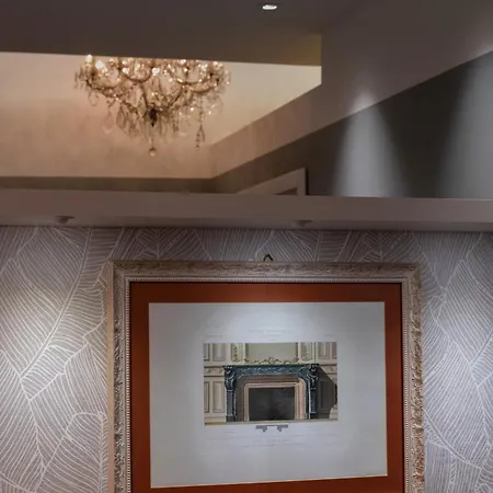 Colosseum Flat *