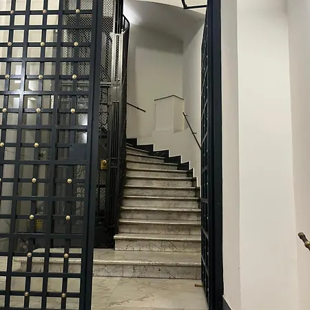 Casa Leoncino