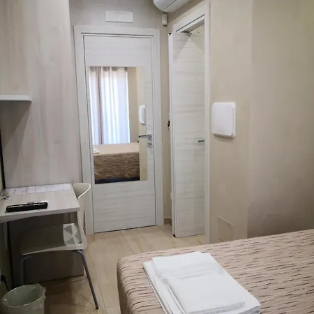 Gida Metro B Monti Tiburtini Homestay *