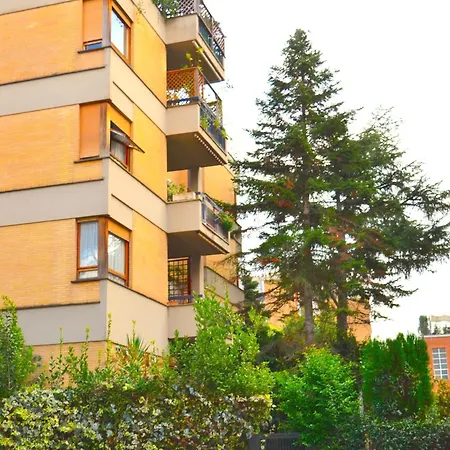 Ponte Milvio Art Holiday home *