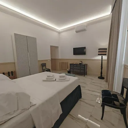Cozy Luxury Pantheon *