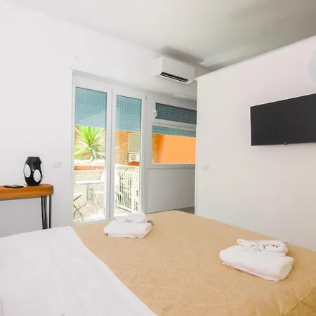 Apartment Orange House Rome