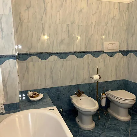 Casa Elegante Vicino Al Centro Di Apartment