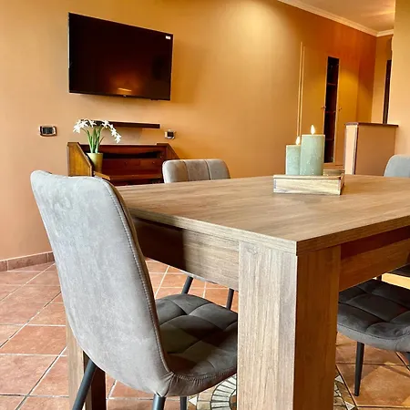 Apartment Tiburtina Valley House