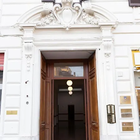 Bed & Breakfast Tritone Luxury Piazza Del Popolo Roma