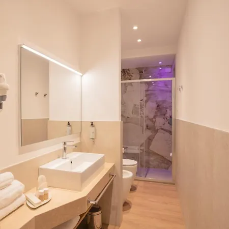Trevi Monti House Guest house Rome