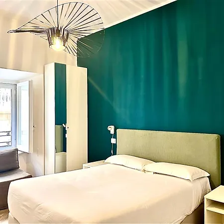 900 Liberty 3*