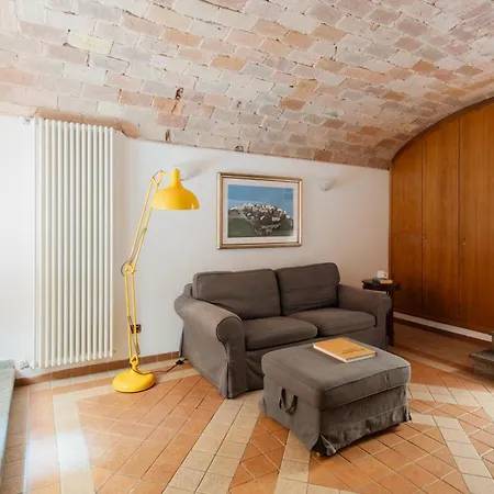 Apartament Aurora *