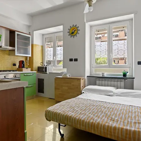 543 Appia Avenue - Metro A *