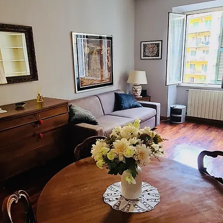 Apartment La Casa Di Bubi - 3 Minuti A Piedi Metro Libia
