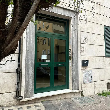Apartment La Casa Di Bubi - 3 Minuti A Piedi Metro Libia Rom