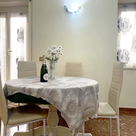 Raffy House Appartamento *