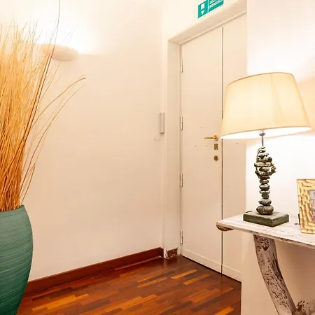 Luxury Historic Campo Dei Fiori Apartament