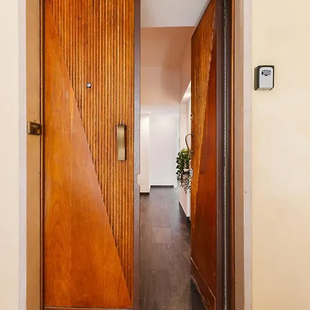 Adelante San Giovanni Guest house Rome