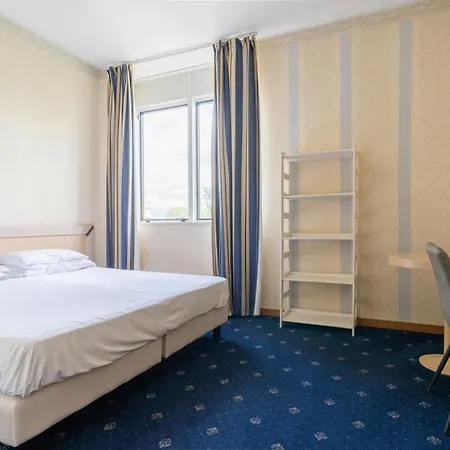 Hotel Torre Di Pratolungo 3*
